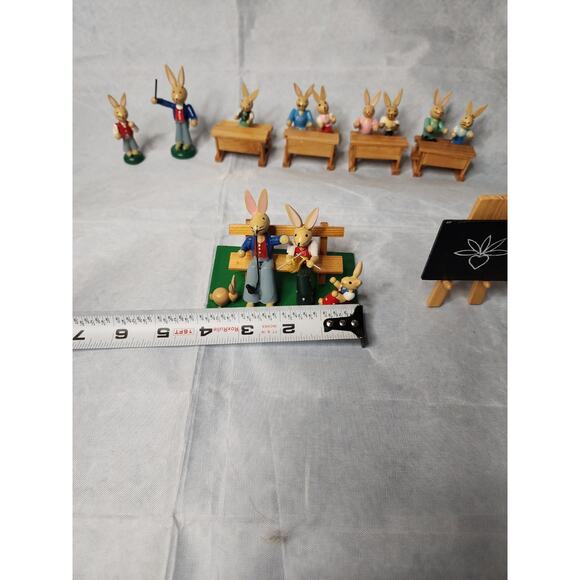 VINTAGE ERZGEBIRGE Easter Wood Bunny Rabbit Figurines Germany School Bench - Picture 10 of 12